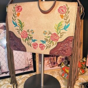Ariat Alondra Shoulder Bag Embroidered Crossbody Country Western Motif Fringe